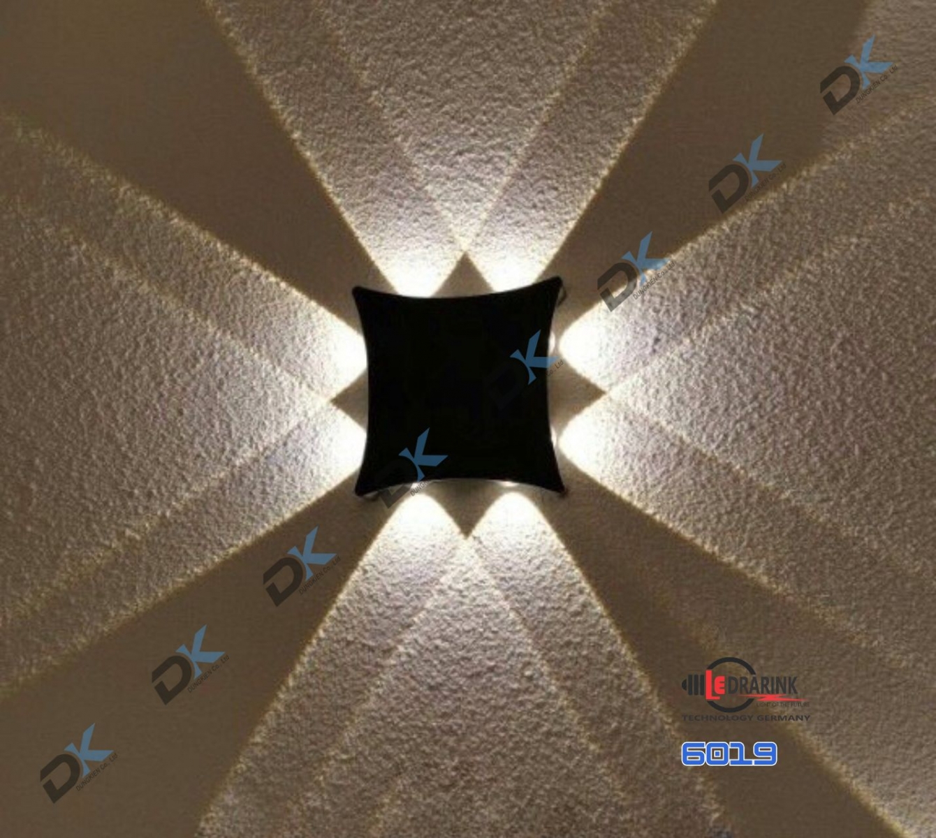       Đèn hắt tia 6019 (8 tia) vỏ đen Drarink